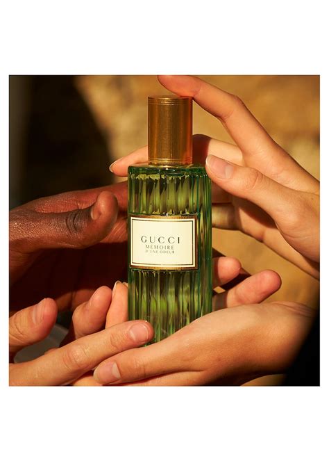 gucci universal scent notes.